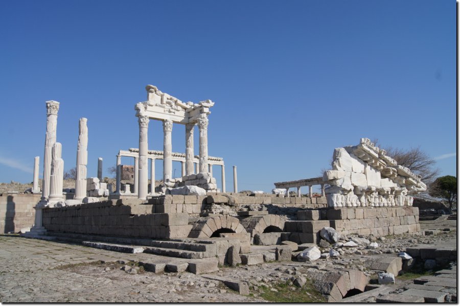 2012.01.19_pergamon_akropolis_00041.jpg